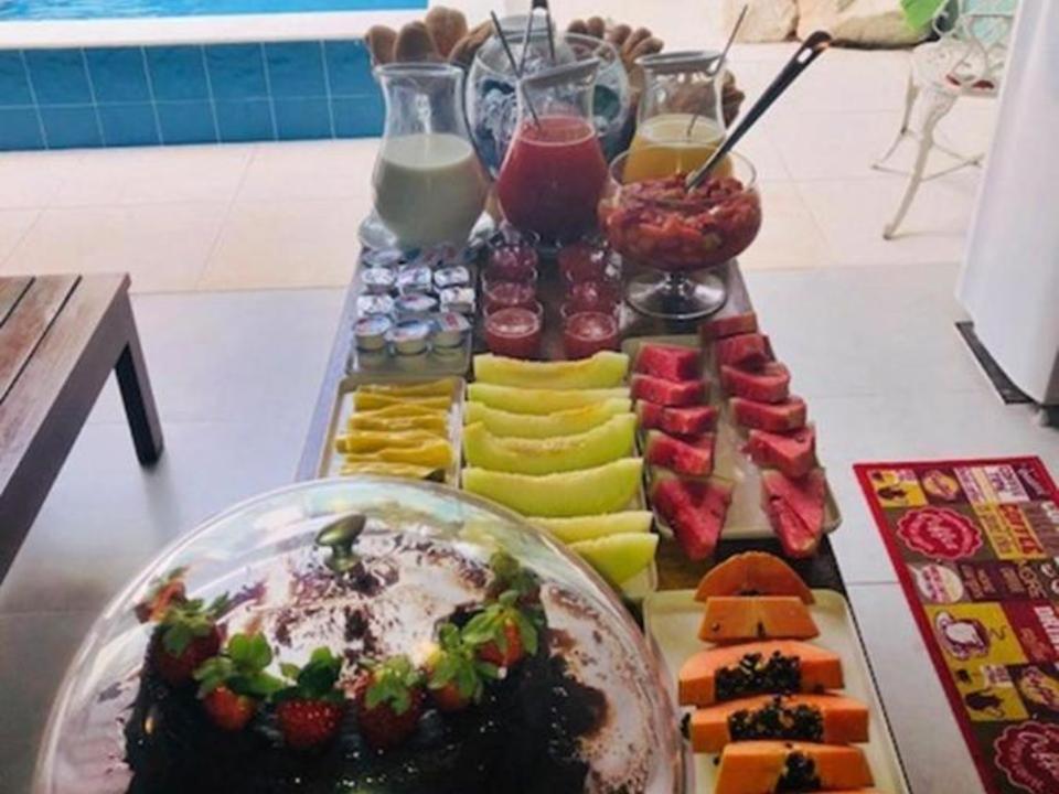 To Na Praia Juquehy Pousada Juquei Exteriör bild